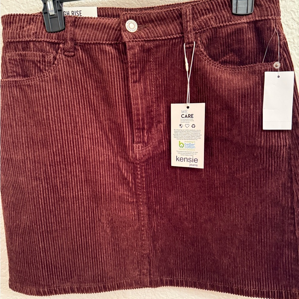 Y2K, Modern Vintage and Retro Kensie Women's Mini Corduroy Skirt - Deep Red - Picture 12 of 16